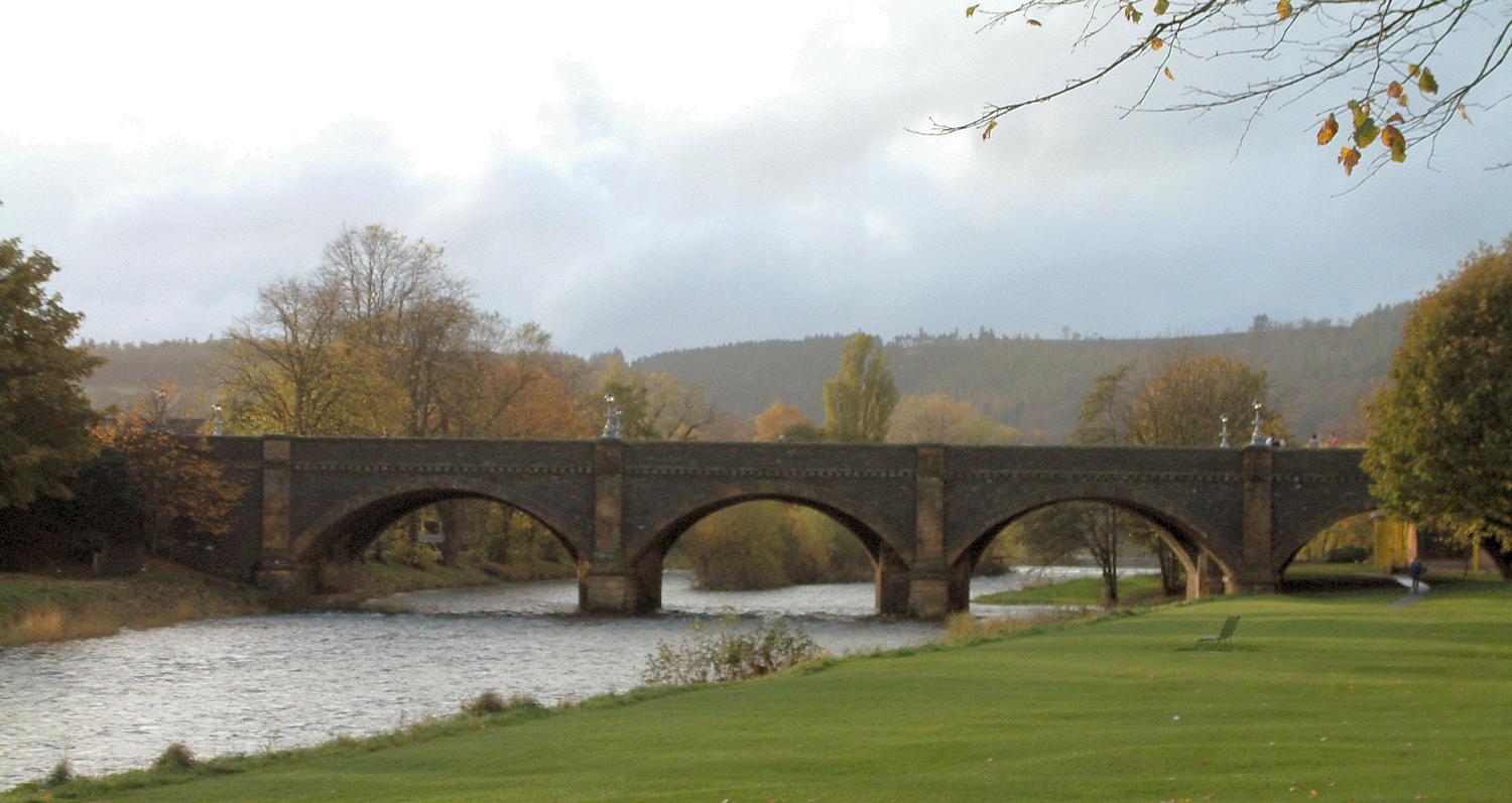 Road bridge over Tweed